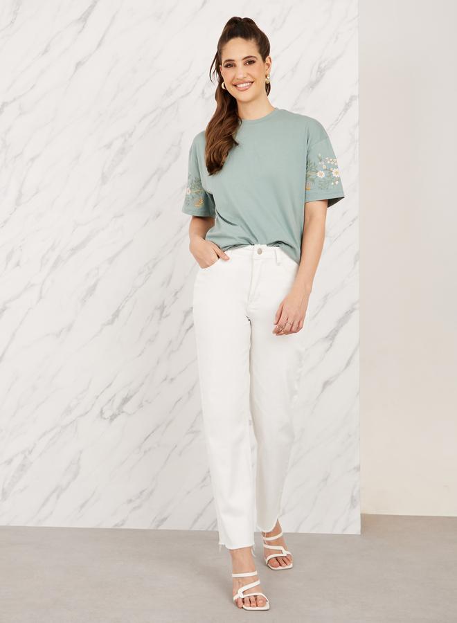 ستايلي تيشيرت طويل مطرز فضفاض - Image 2